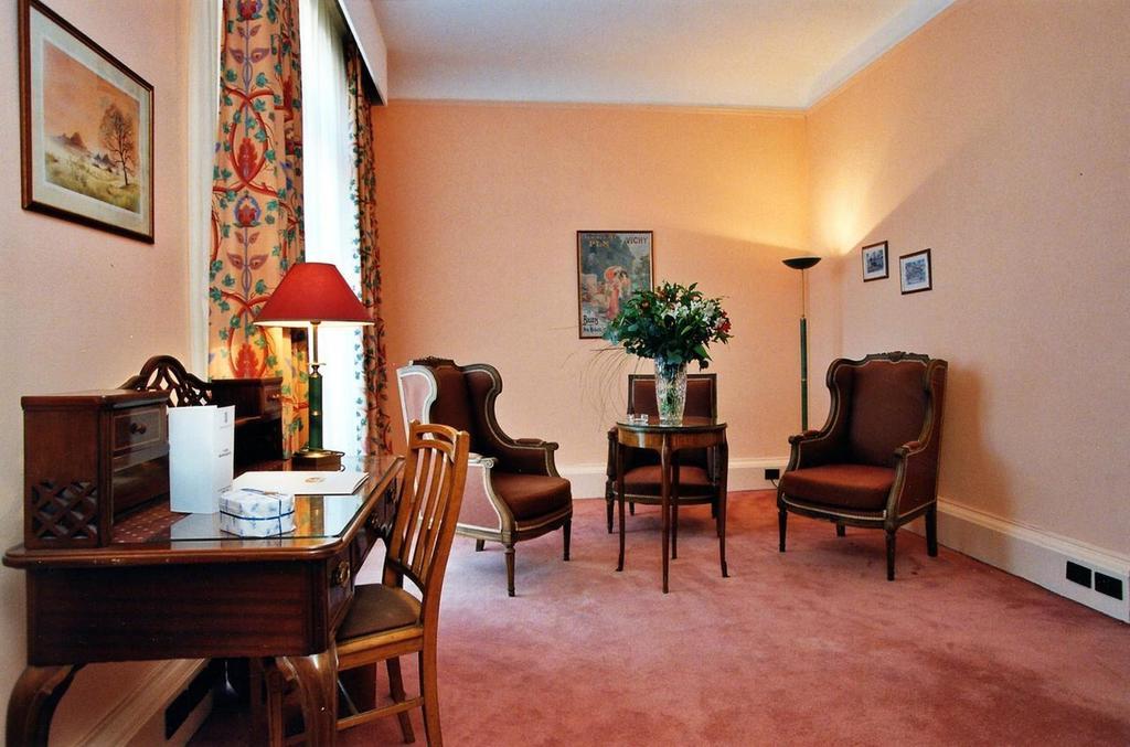 Hotel Aletti Palace Vichy Bagian luar foto