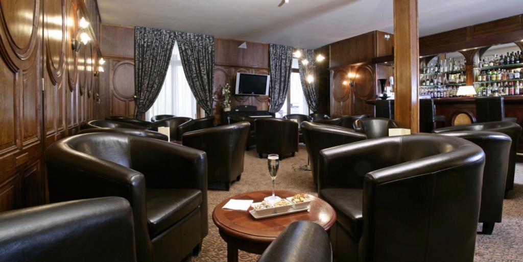 Hotel Aletti Palace Vichy Bagian luar foto
